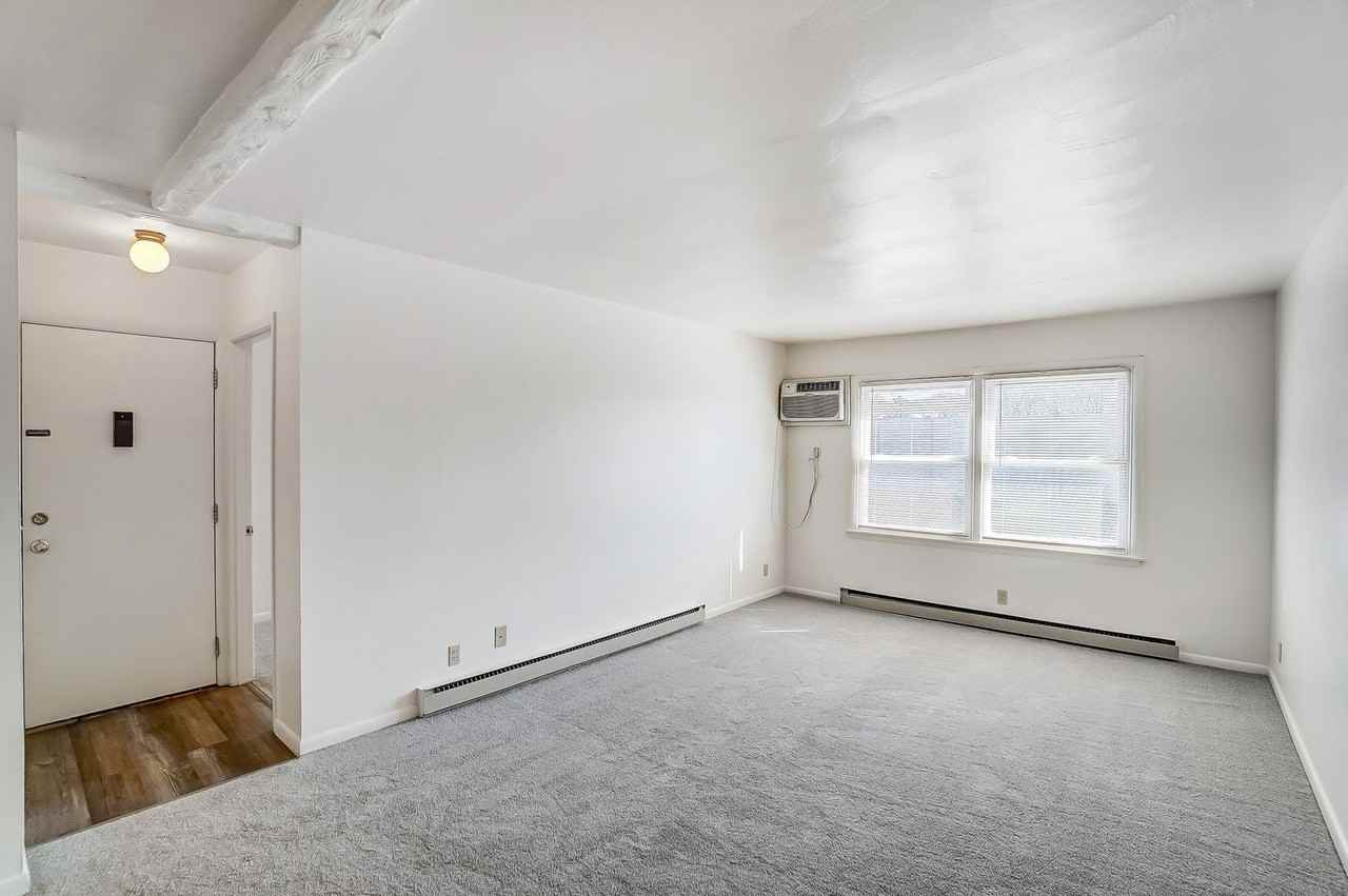 Westmoor Terrace Apartments - Photo 5 of 32