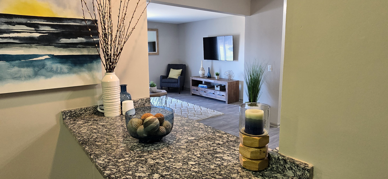 Sona at Harding - Photo 4 of 26