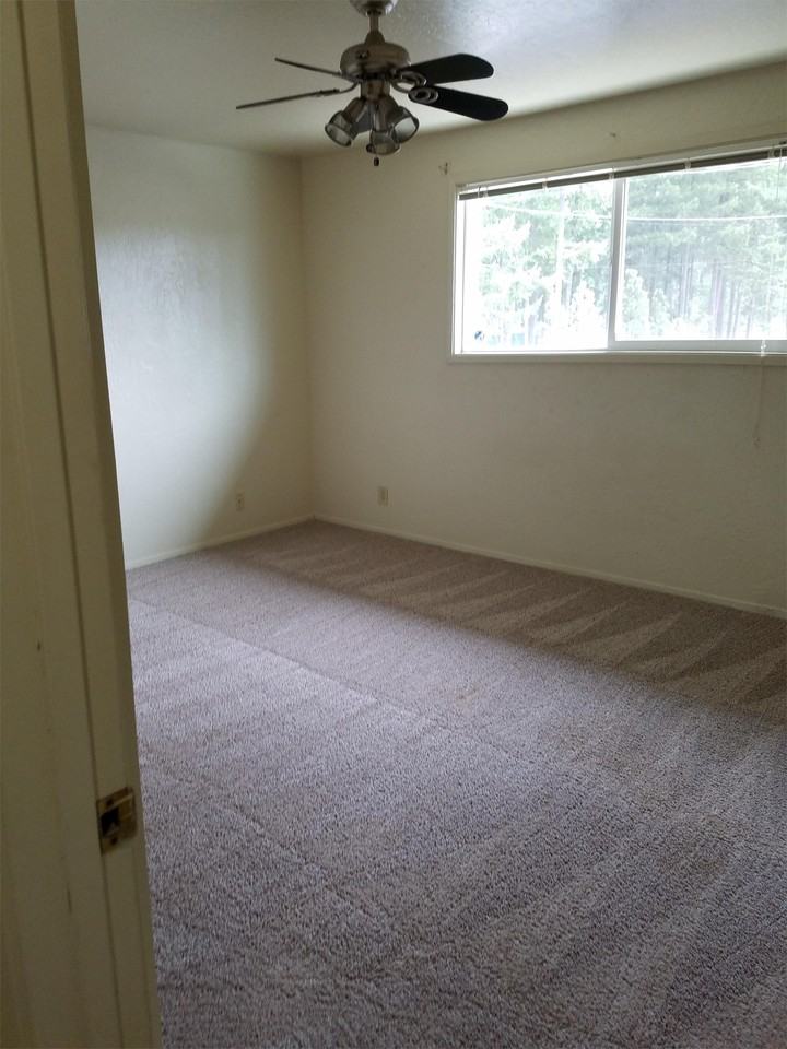 25182 East Broadway Avenue - Photo 5 of 5