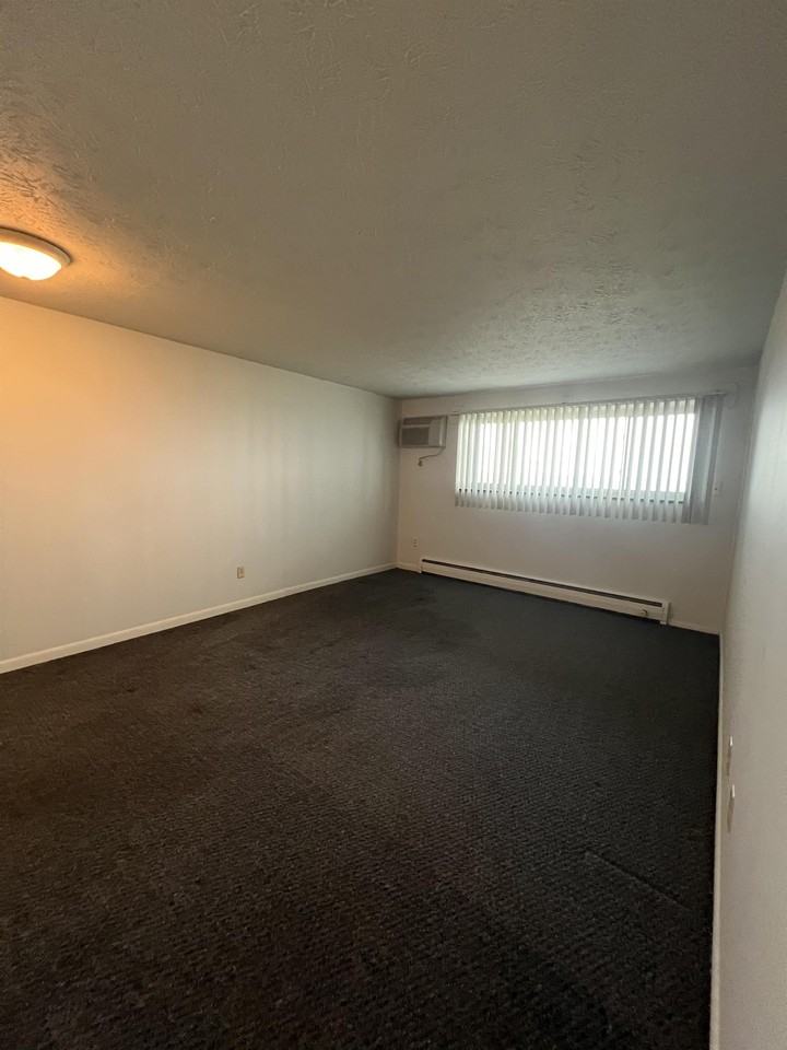 4008 West Erie Avenue - Photo 5 of 14