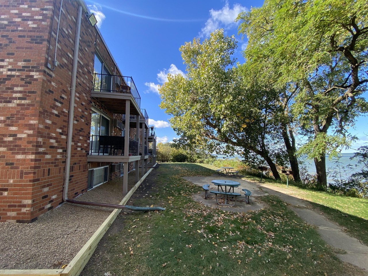 4008 West Erie Avenue - Photo 3 of 15