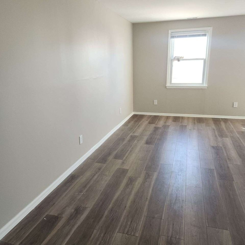 Maynard Drive 5A - Photo 2 of 8