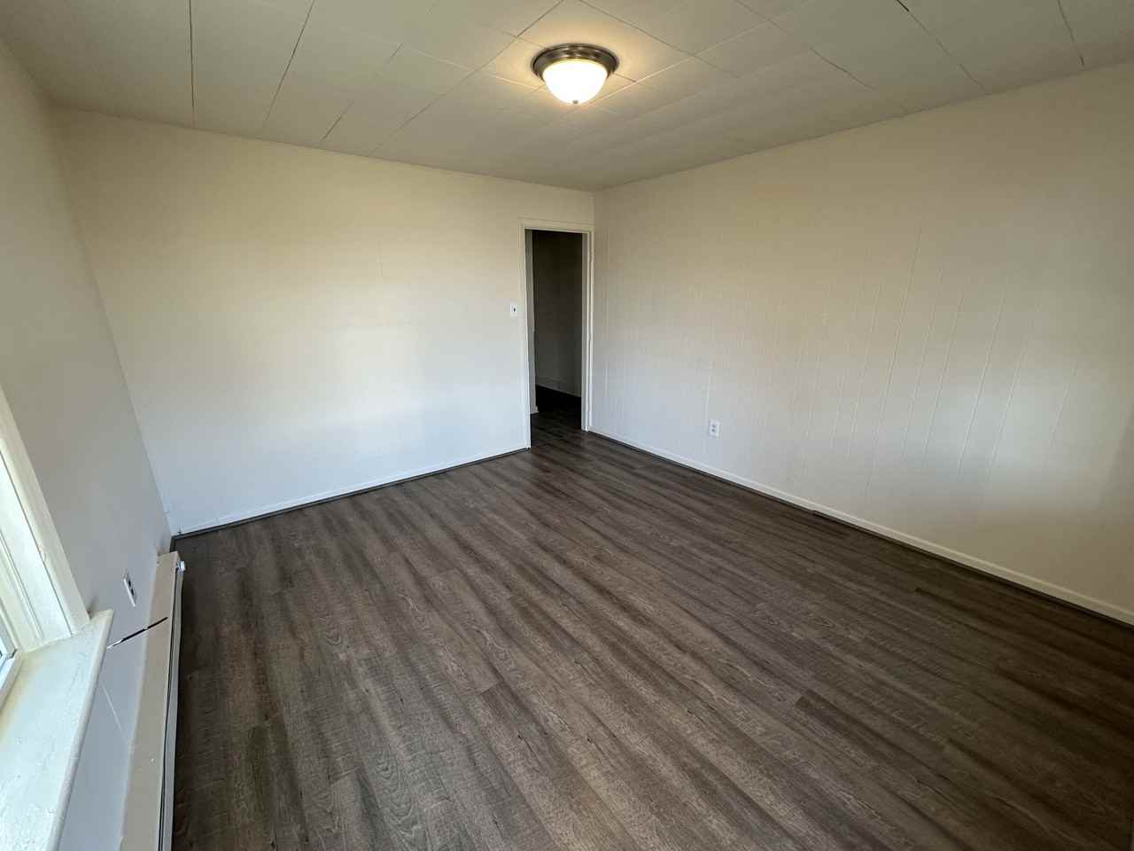 322 North Front Street - Photo 3 of 7