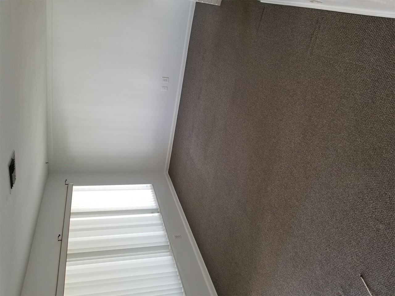 1303 SE 46th Lane * 3 - Photo 4 of 22