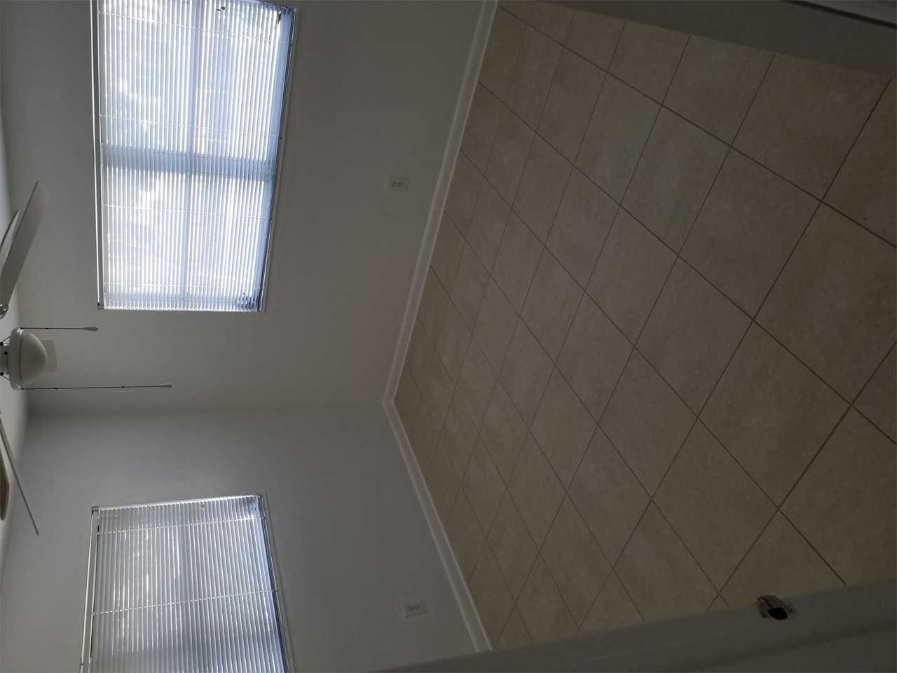 1303 SE 46th Lane * 3 - Photo 7 of 22