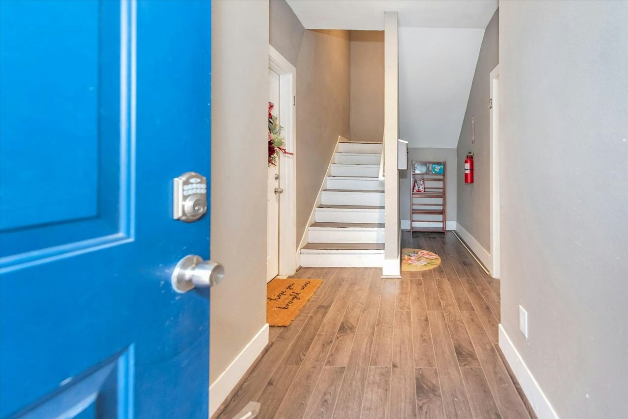 4114 Lamar Street, Unit 4 - Photo 5 of 21