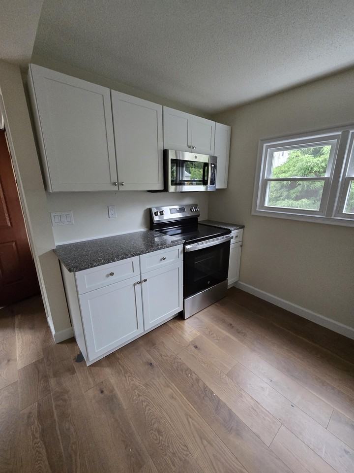 267 Litchfield Street - Photo 2 of 9