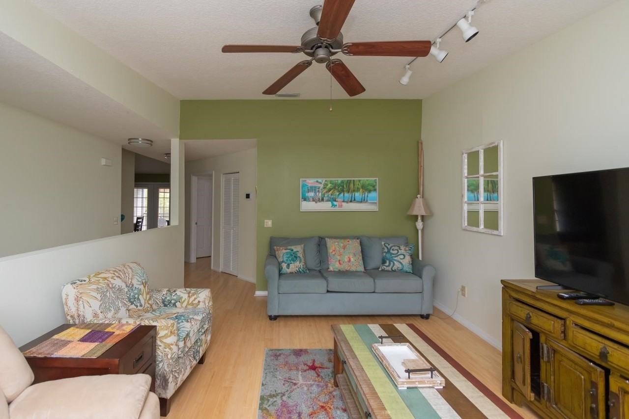 19203 Harbour Vista Cir - Photo 5 of 42