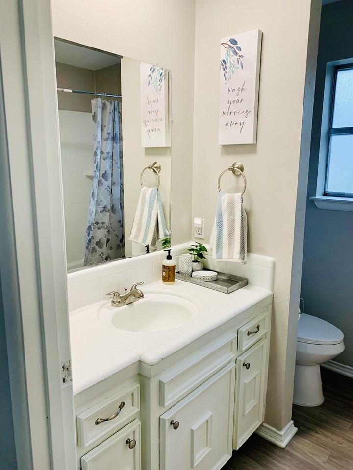 Barron Lane - Photo 5 of 10