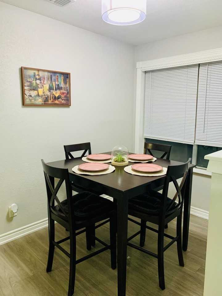 Barron Ln - Photo 6 of 10