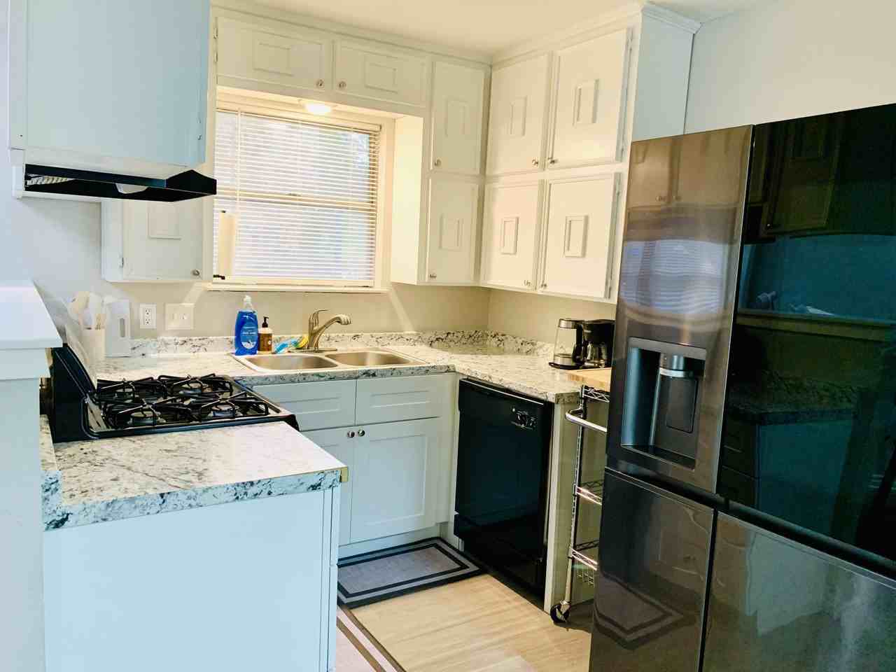 Barron Ln - Photo 7 of 10