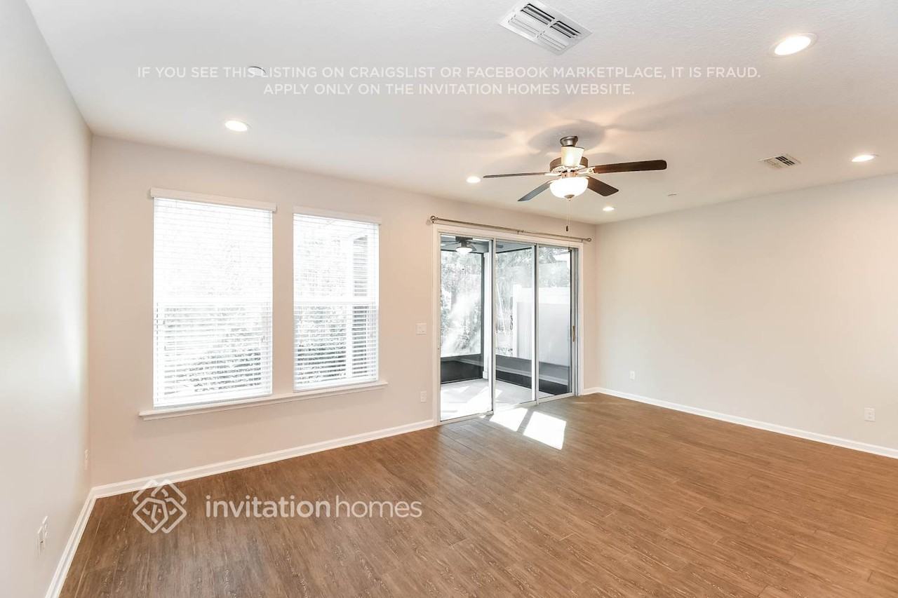 63 Canary Palm Ct - Photo 3 of 15