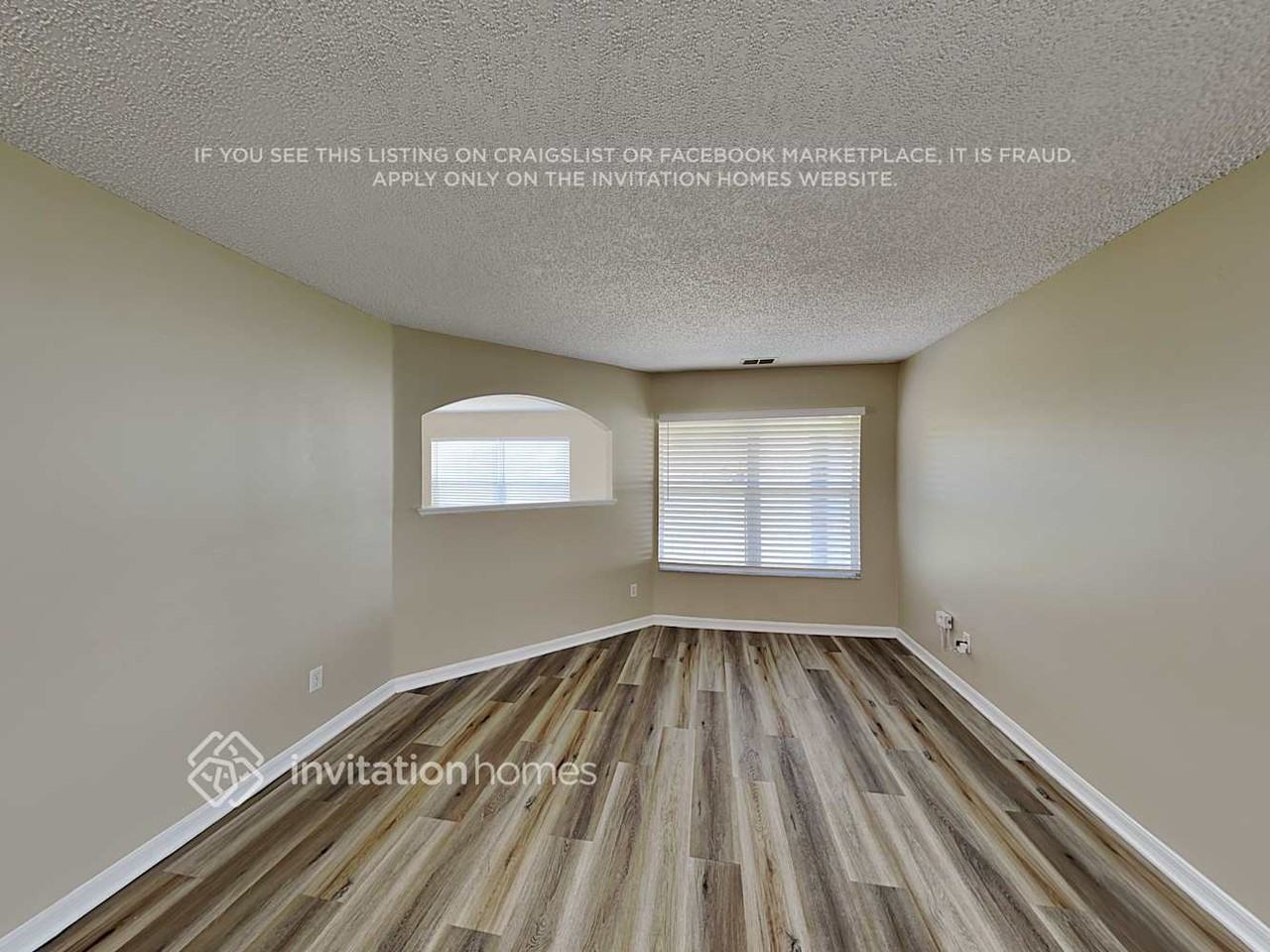 1848 Sherbourne St - Photo 5 of 20