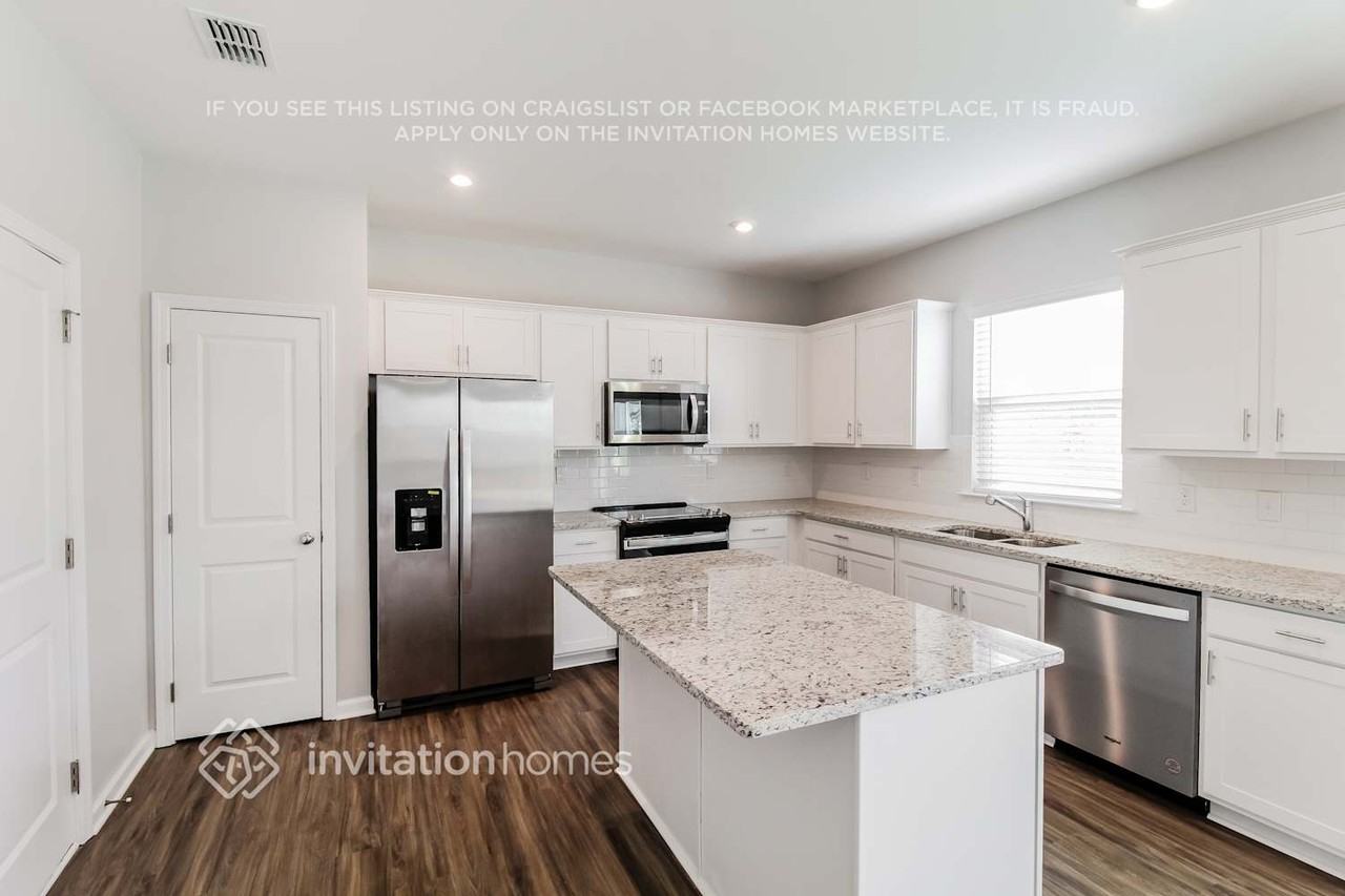 3499 Tallulah Ln - Photo 7 of 26