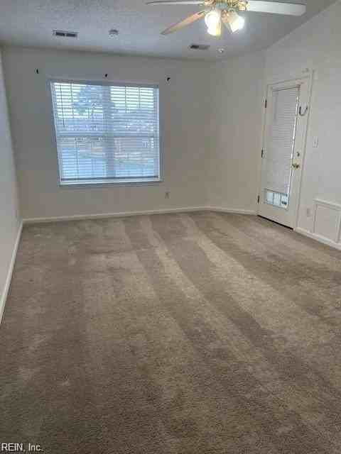 127 River Walk Ct - Photo 3 of 18