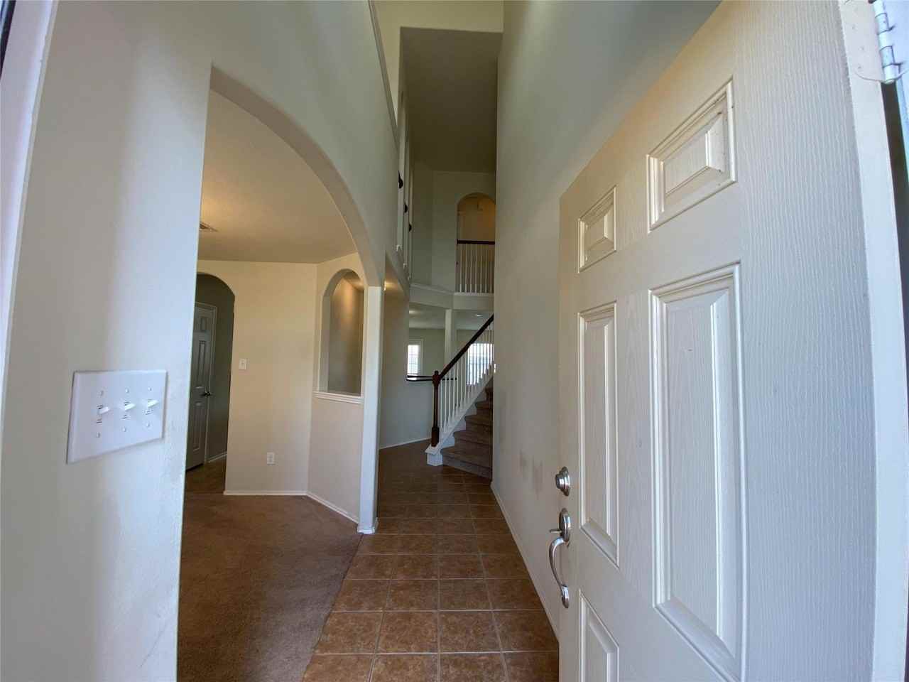 1515 Daffodil Rd - Photo 2 of 17