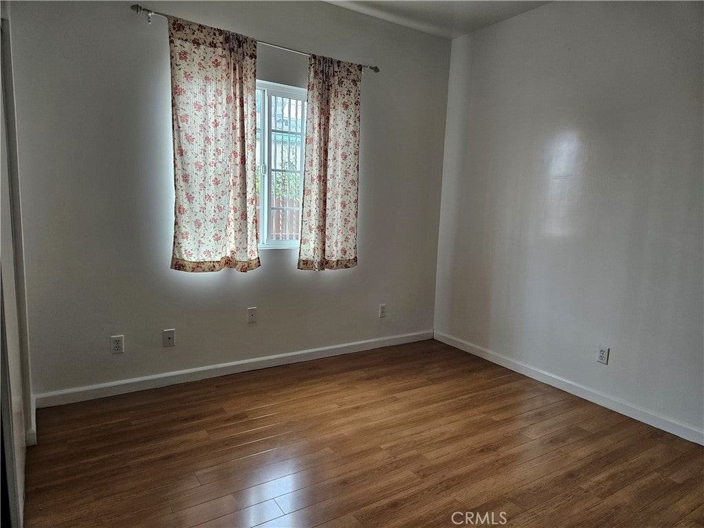 419 E Norwood Pl - Photo 2 of 6