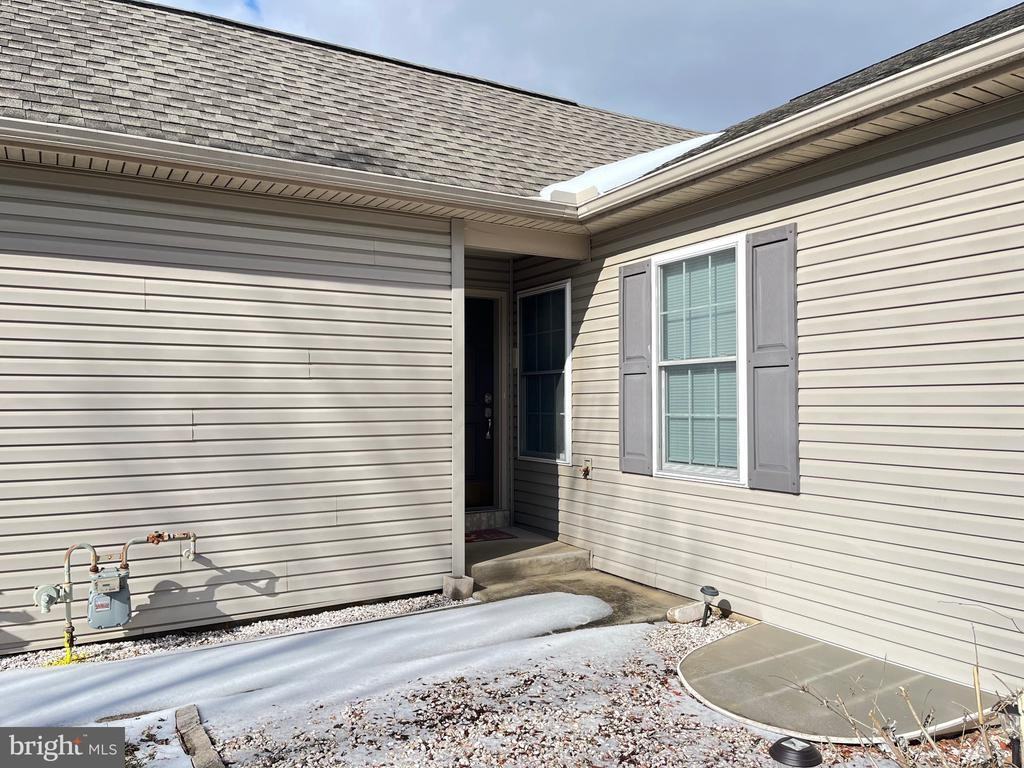 79 Keswick Dr - Photo 2 of 14