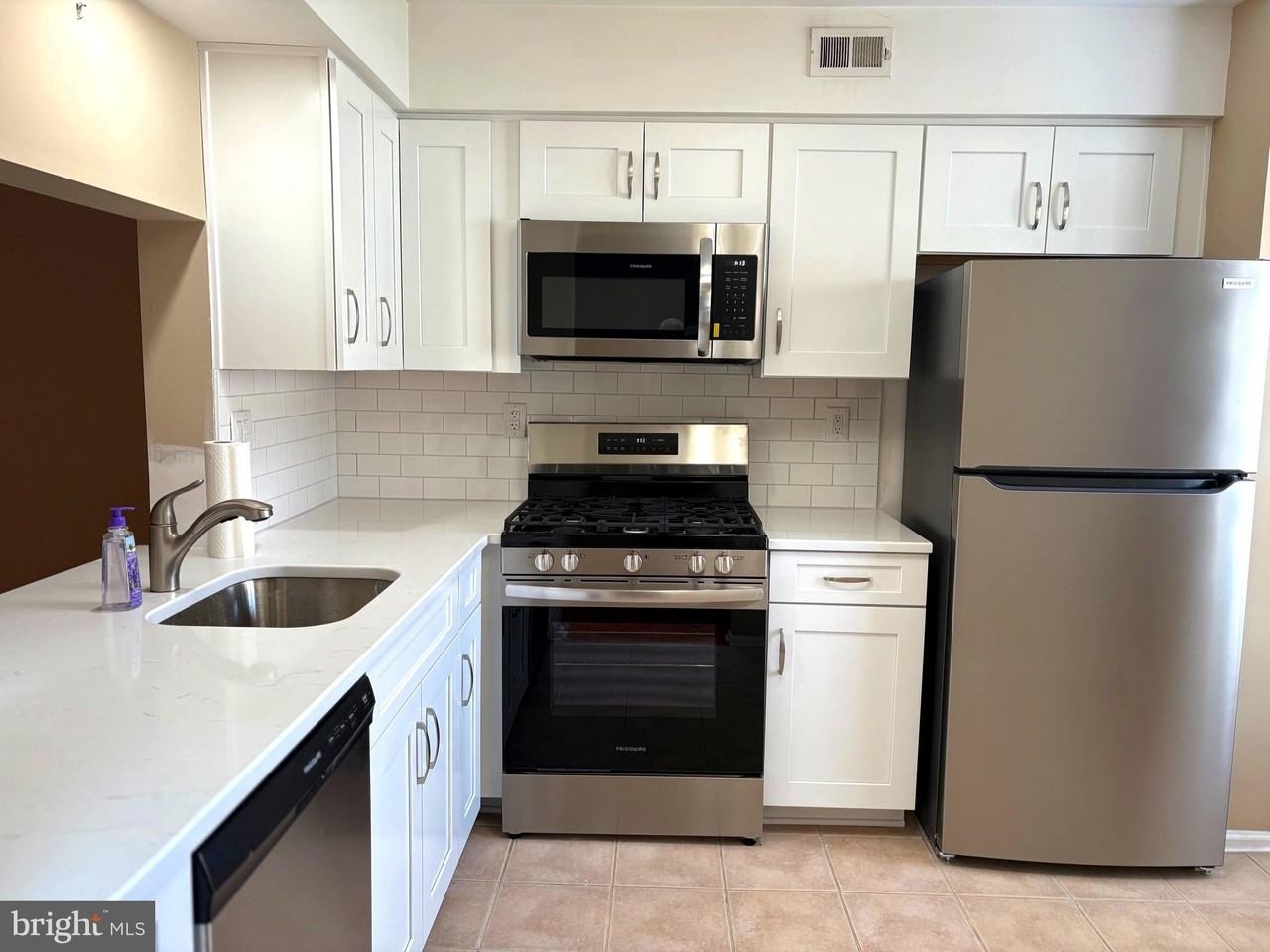 3804 Aberdeen Ln - Photo 2 of 20