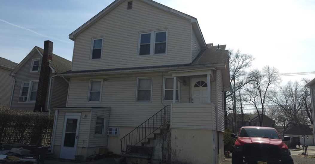 132 Main St 2nd Fl - Photo 2 of 8