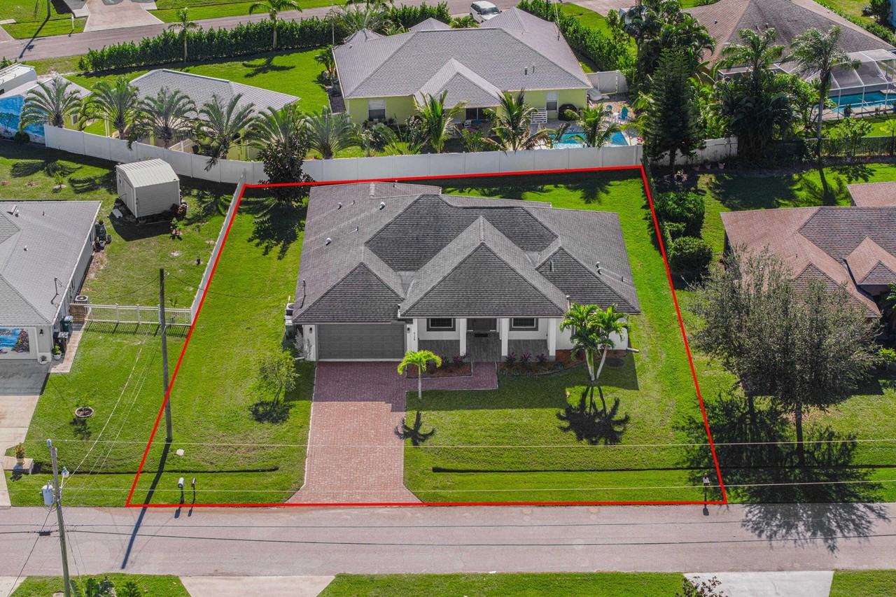 6128 Nw East Deville Cir - Photo 2 of 22