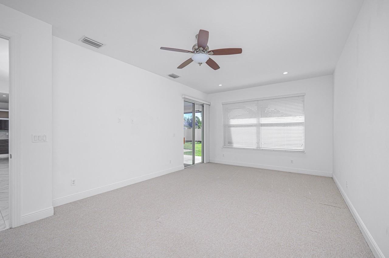 6128 Nw East Deville Cir - Photo 5 of 22