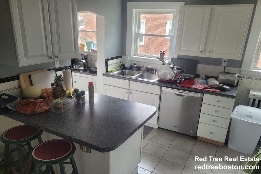 86 Colborne Rd #1 - Photo 2 of 13