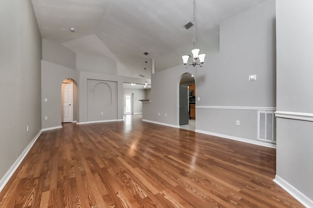 1309 Alhambra Crest Dr - Photo 5 of 16