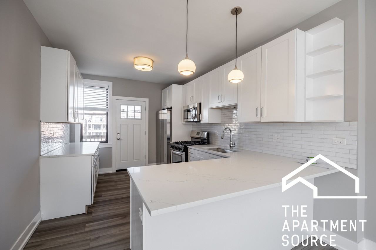 3943 N Janssen Ave #S3 - Photo 2 of 22