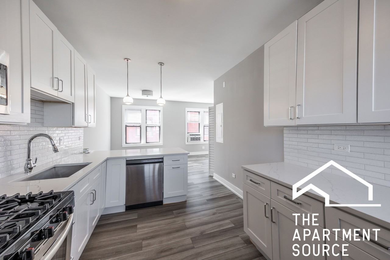 3943 N Janssen Ave #S3 - Photo 5 of 22