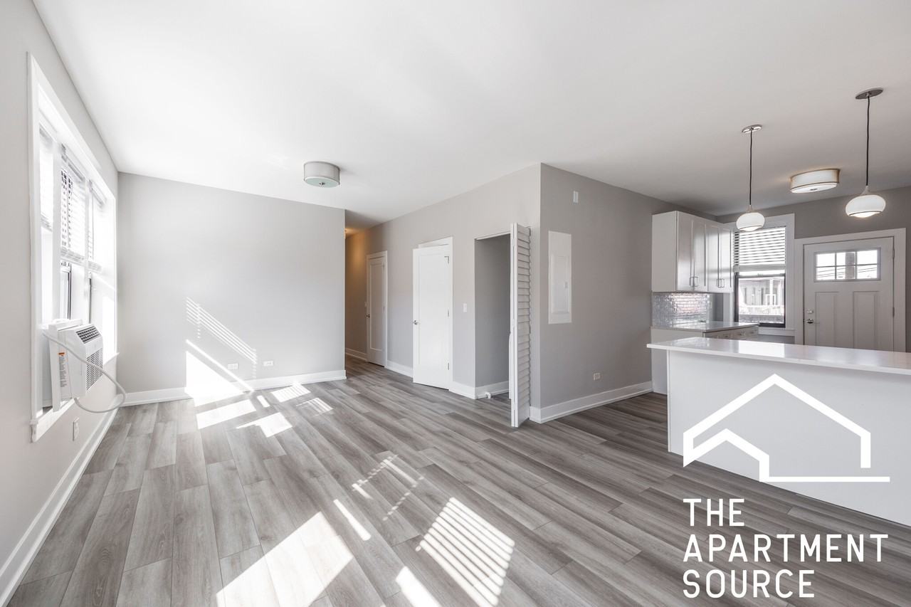 3943 N Janssen Ave #S1 - Photo 6 of 20