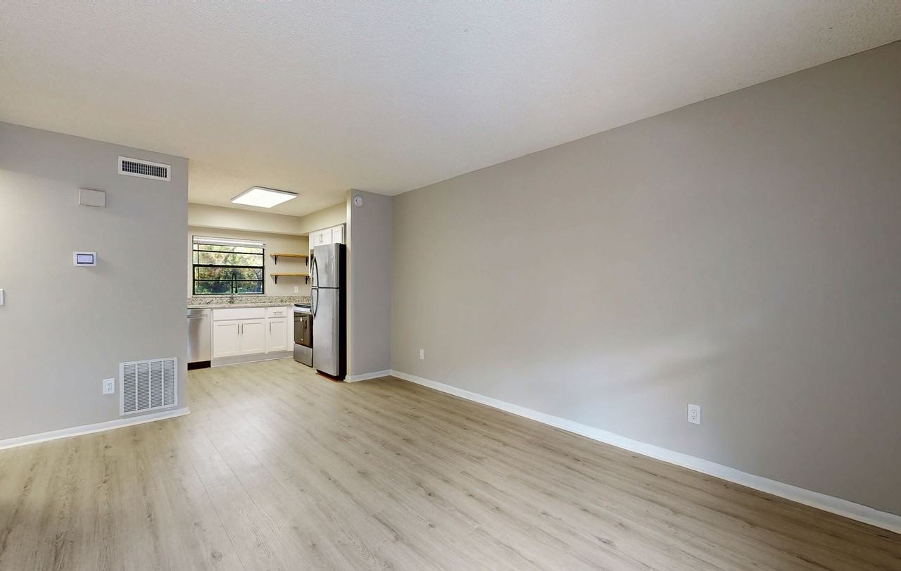 2111 Firestone Rd - Photo 6 of 16