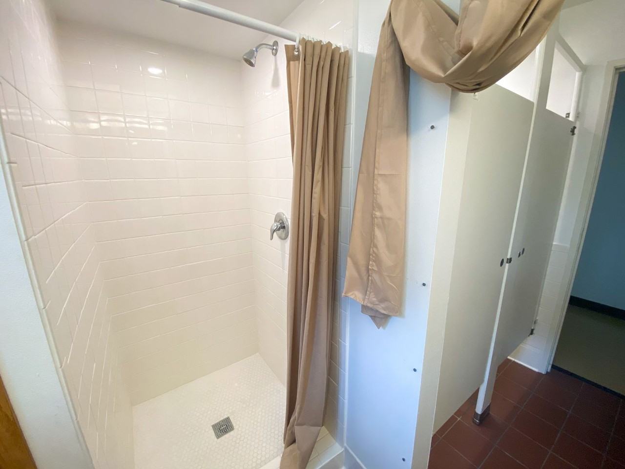 5252 S Packard - Rooming House - Photo 4 of 4