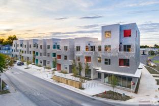 Classen 16 - Photo 1 of 1