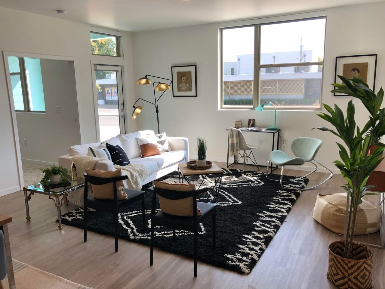 Classen 16 - Photo 5 of 43