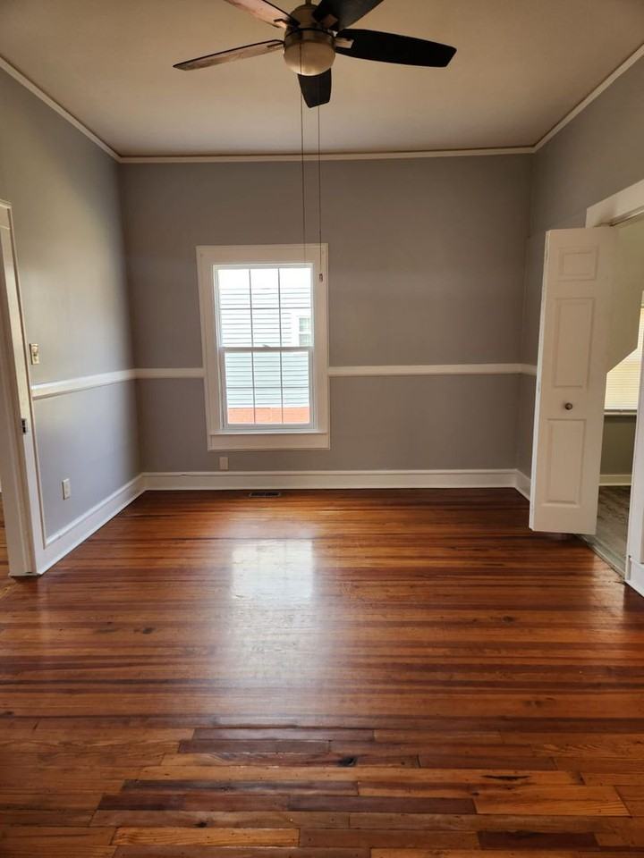 18 W 8th St - Photo 4 of 12