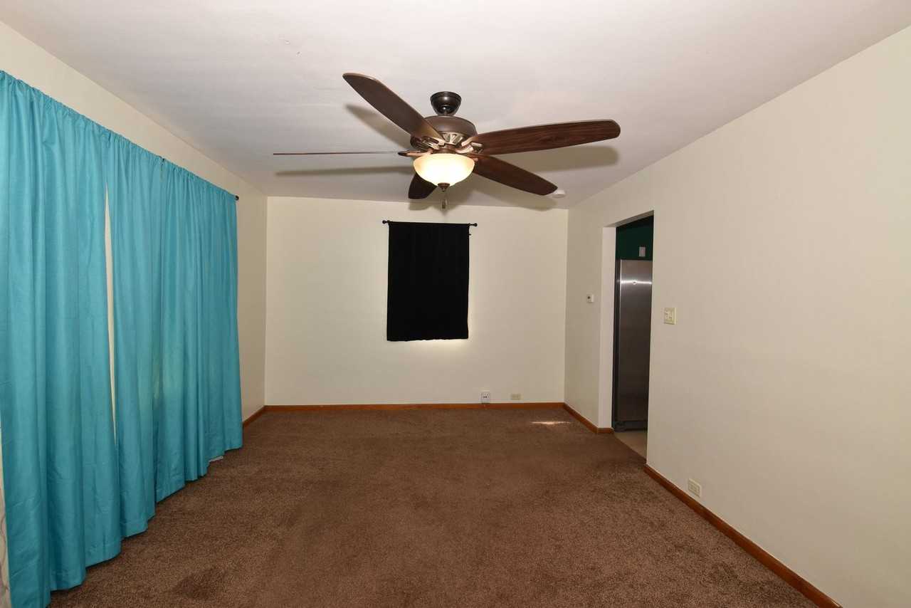 2804 Delaware St - Photo 5 of 20