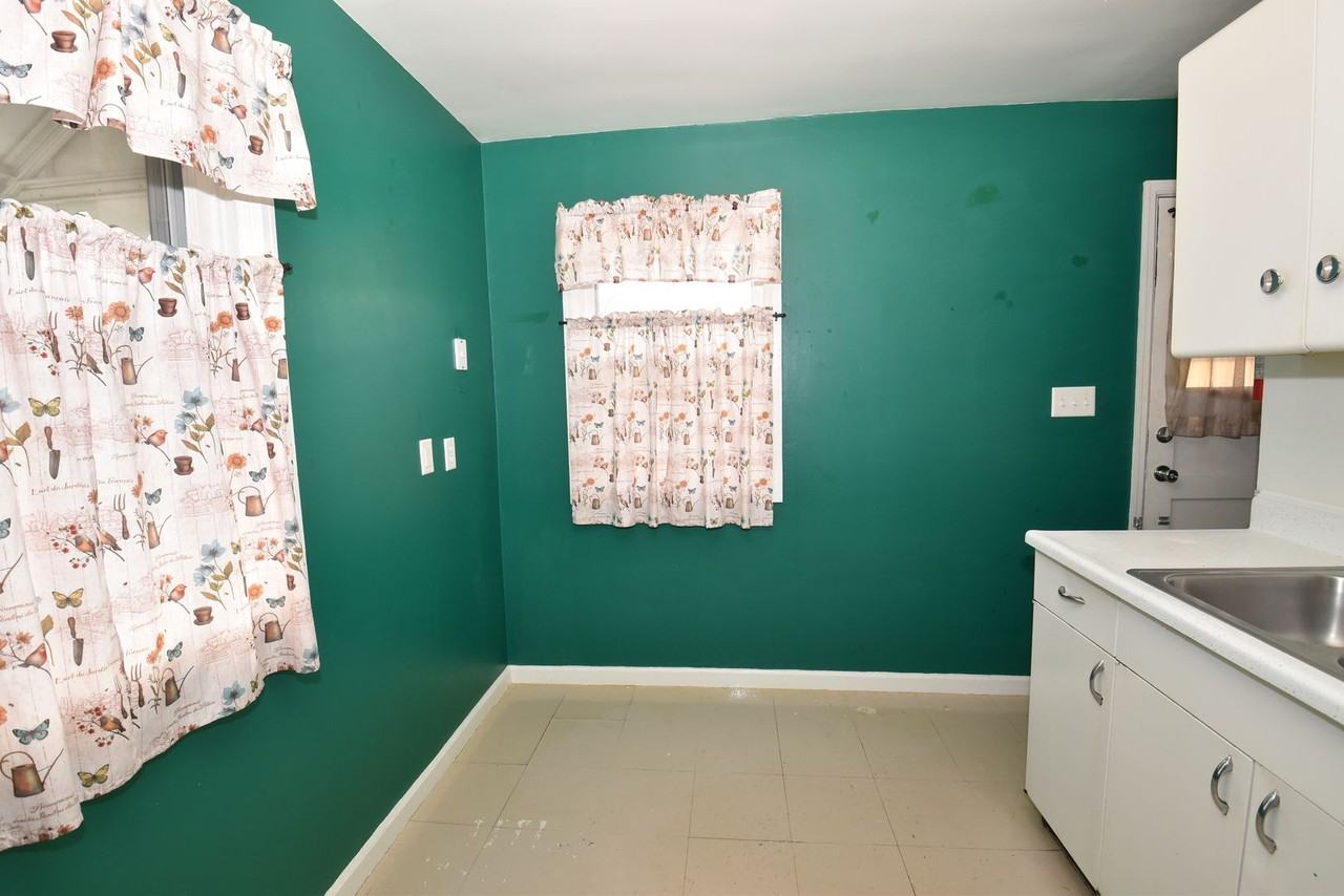 2804 Delaware St - Photo 7 of 20