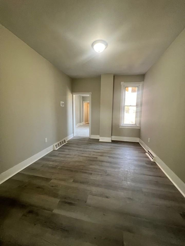 38 Fountain Ave - Photo 3 of 13