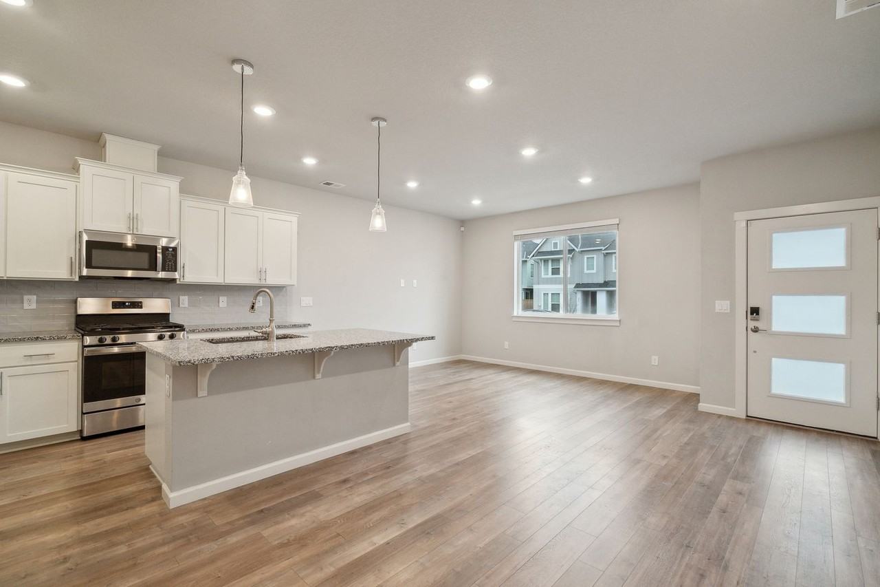3874 Se 81st Ave - Photo 2 of 12