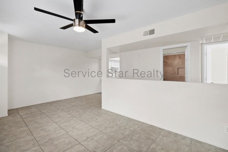 10210 N 7th Ave #4 - Photo 5 of 22