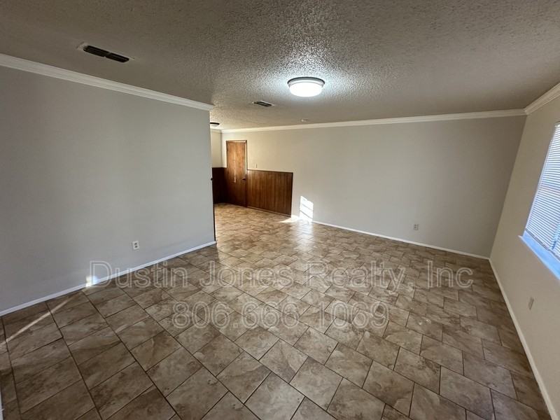 2015 2nd St - Photo 2 of 11