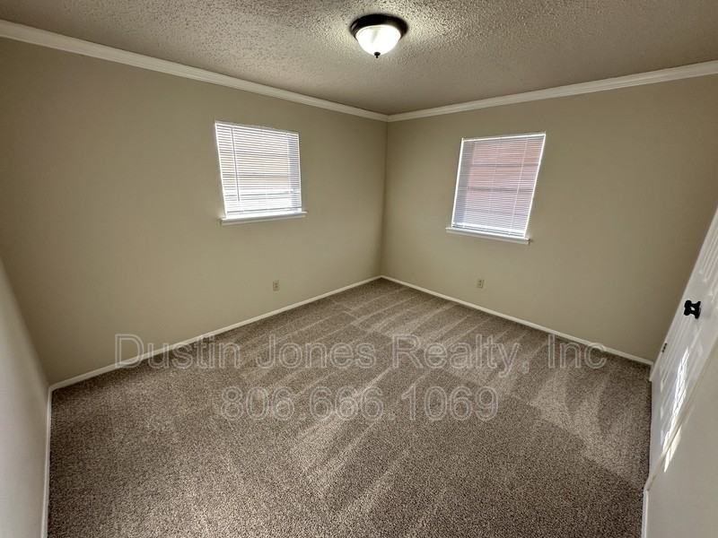 2015 2nd St - Photo 3 of 11