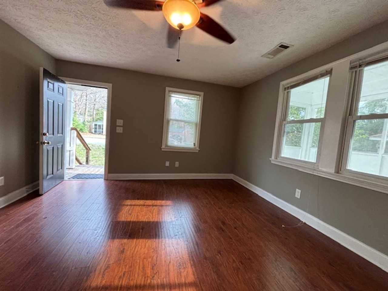 2217 Camille Dr - Photo 7 of 11