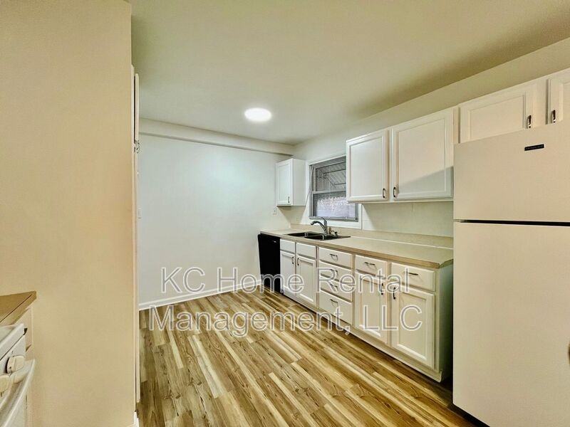 11300 Booth Ave - Photo 3 of 39