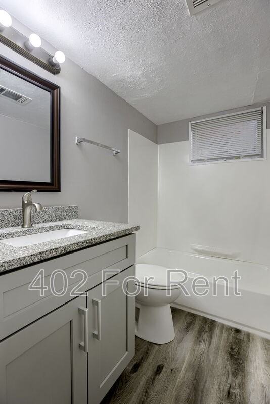 4505 Lafayette Ave - Photo 3 of 10