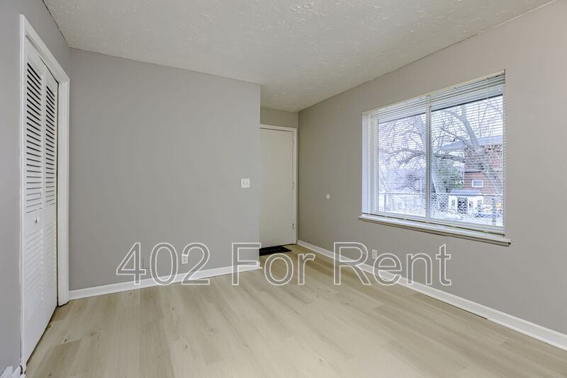 4505 Lafayette Ave - Photo 6 of 10