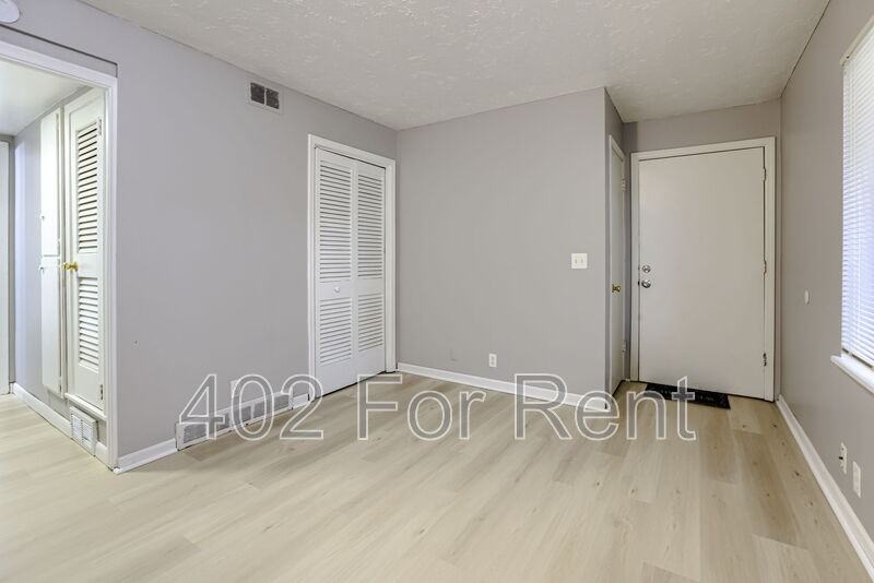 4505 Lafayette Ave - Photo 7 of 10