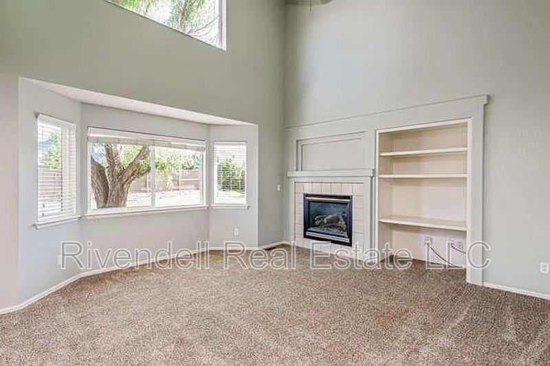 5845 Randolph Ave - Photo 2 of 10