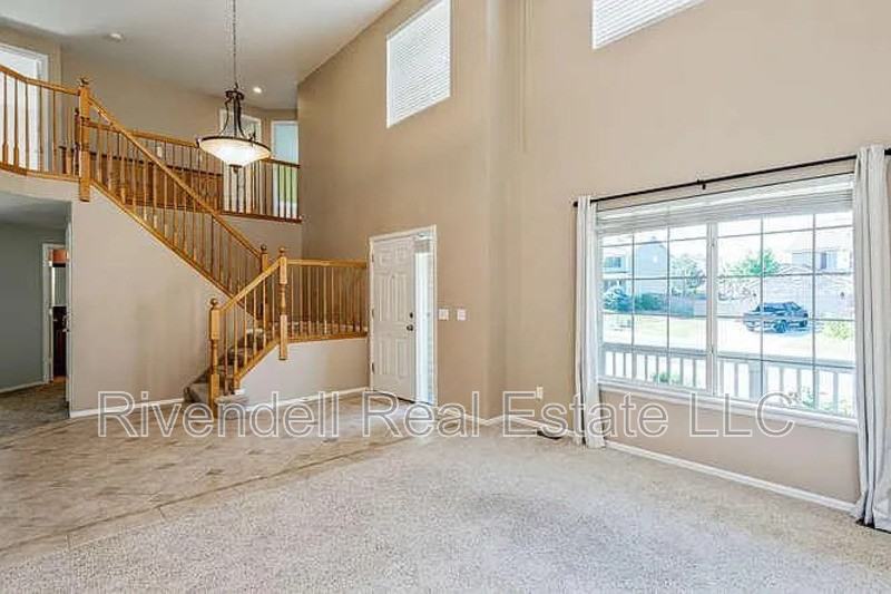 5845 Randolph Ave - Photo 3 of 10